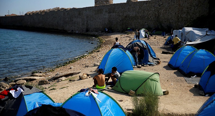 Almost 90 refugees arrive on Greek island of Chios in past 24 hours